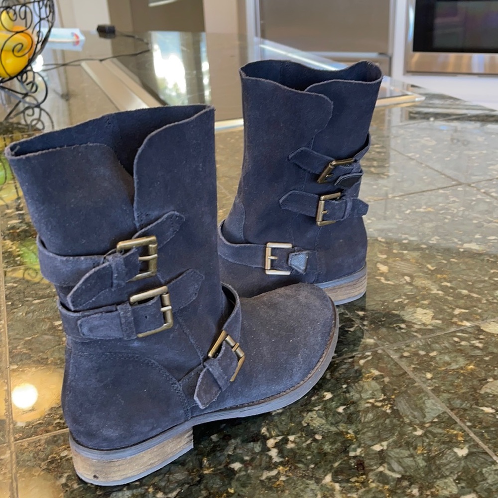Black Swede boots